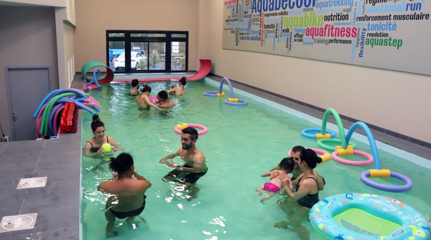 réalisation d'une piscine naturelle vitii dans un centre sportif